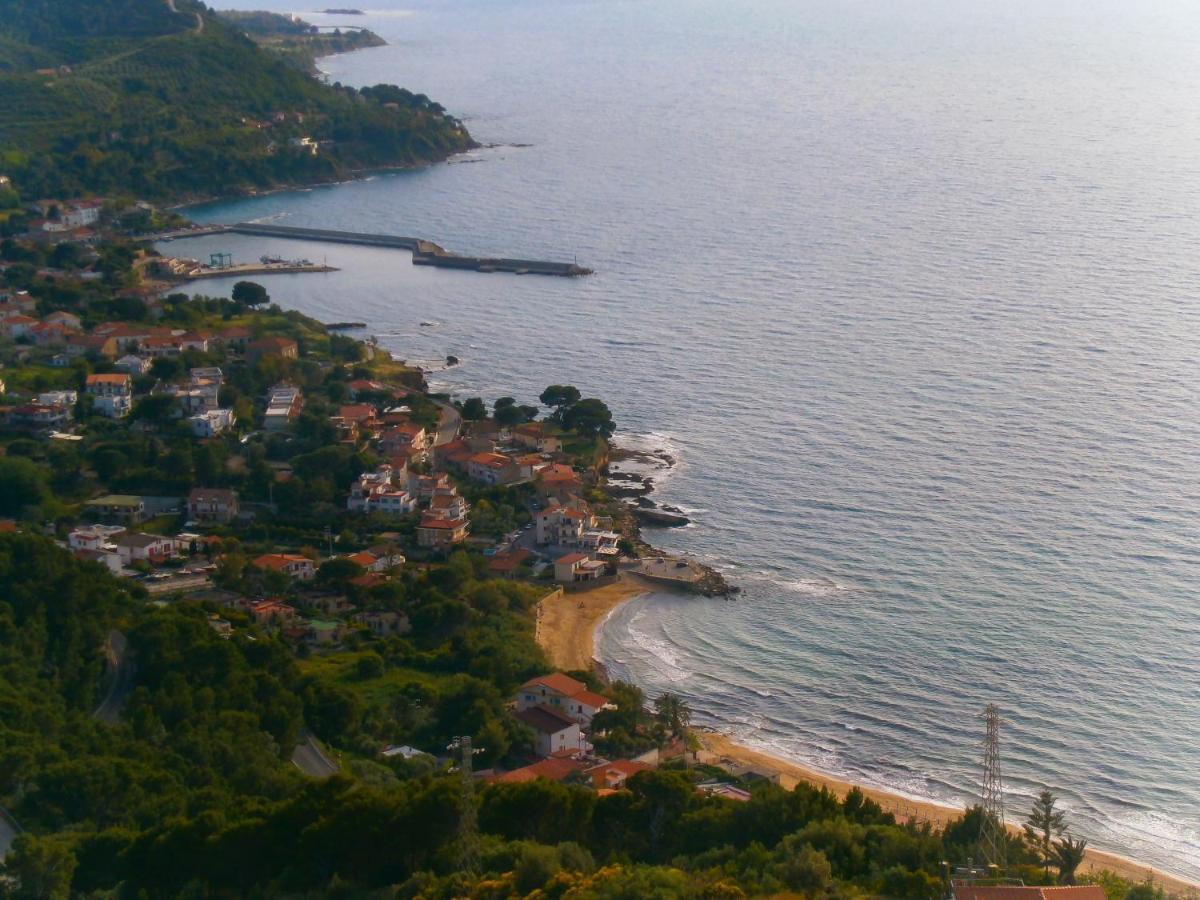 Residenza D'Epoca Tamara Lejlighedshotel Castellabate Eksteriør billede
