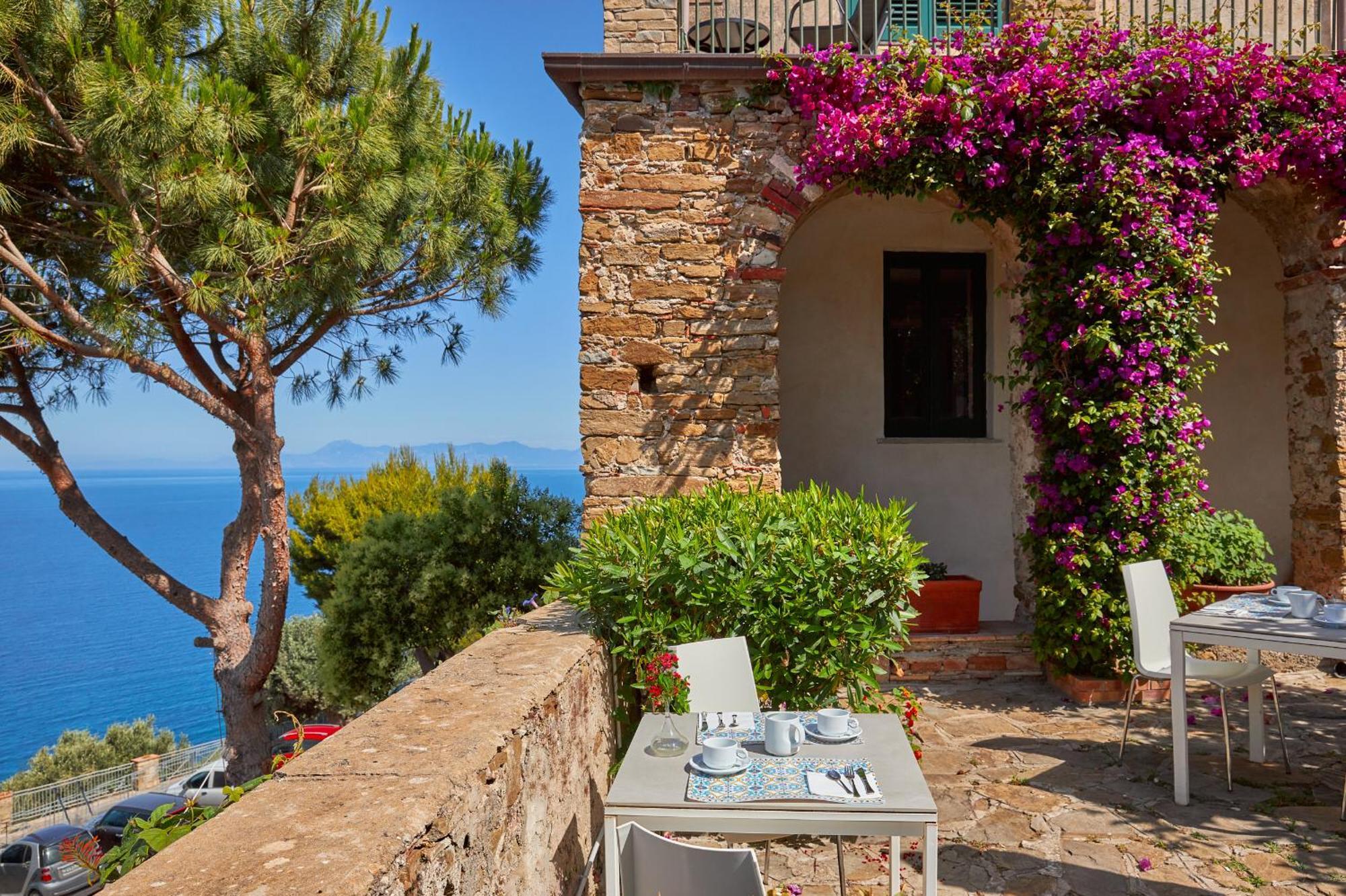 Residenza D'Epoca Tamara Lejlighedshotel Castellabate Eksteriør billede