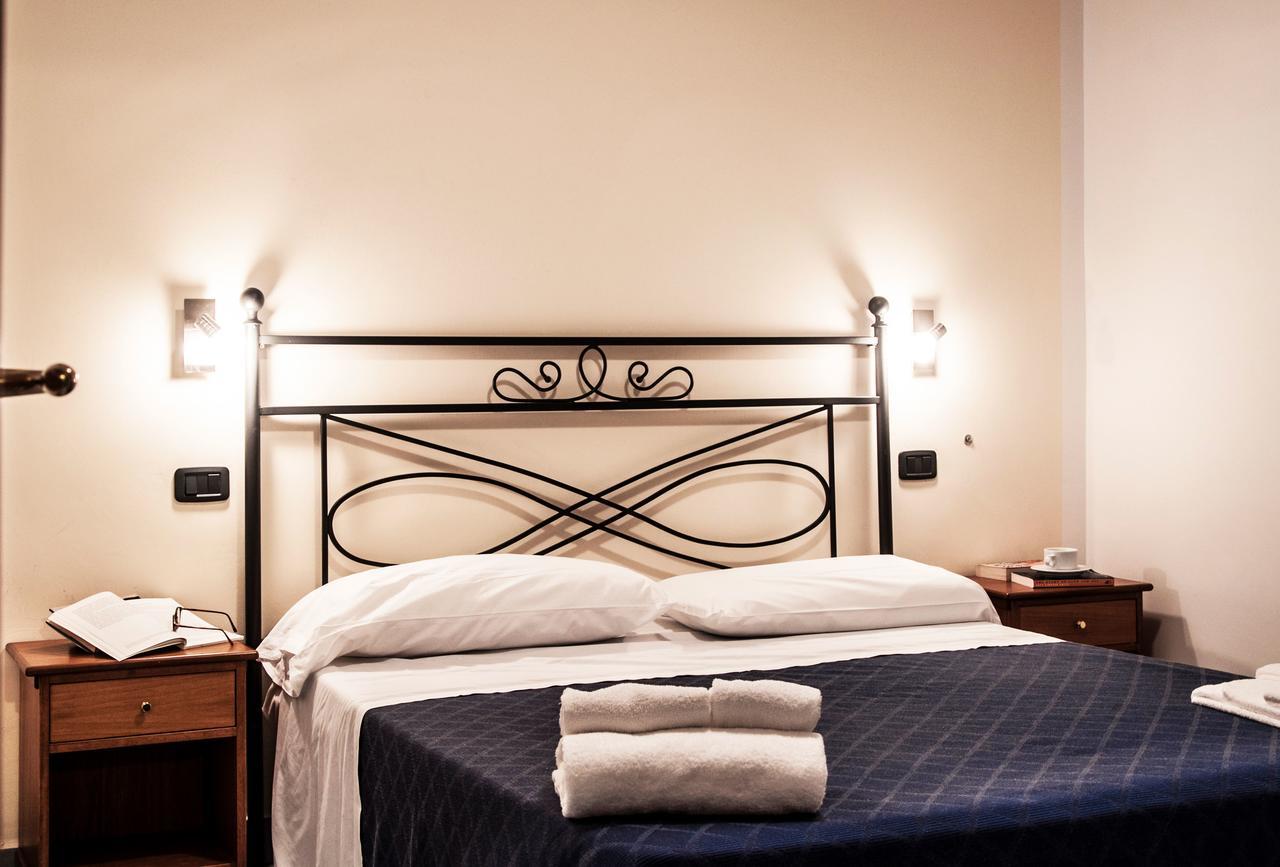 Residenza D'Epoca Tamara Lejlighedshotel Castellabate Eksteriør billede