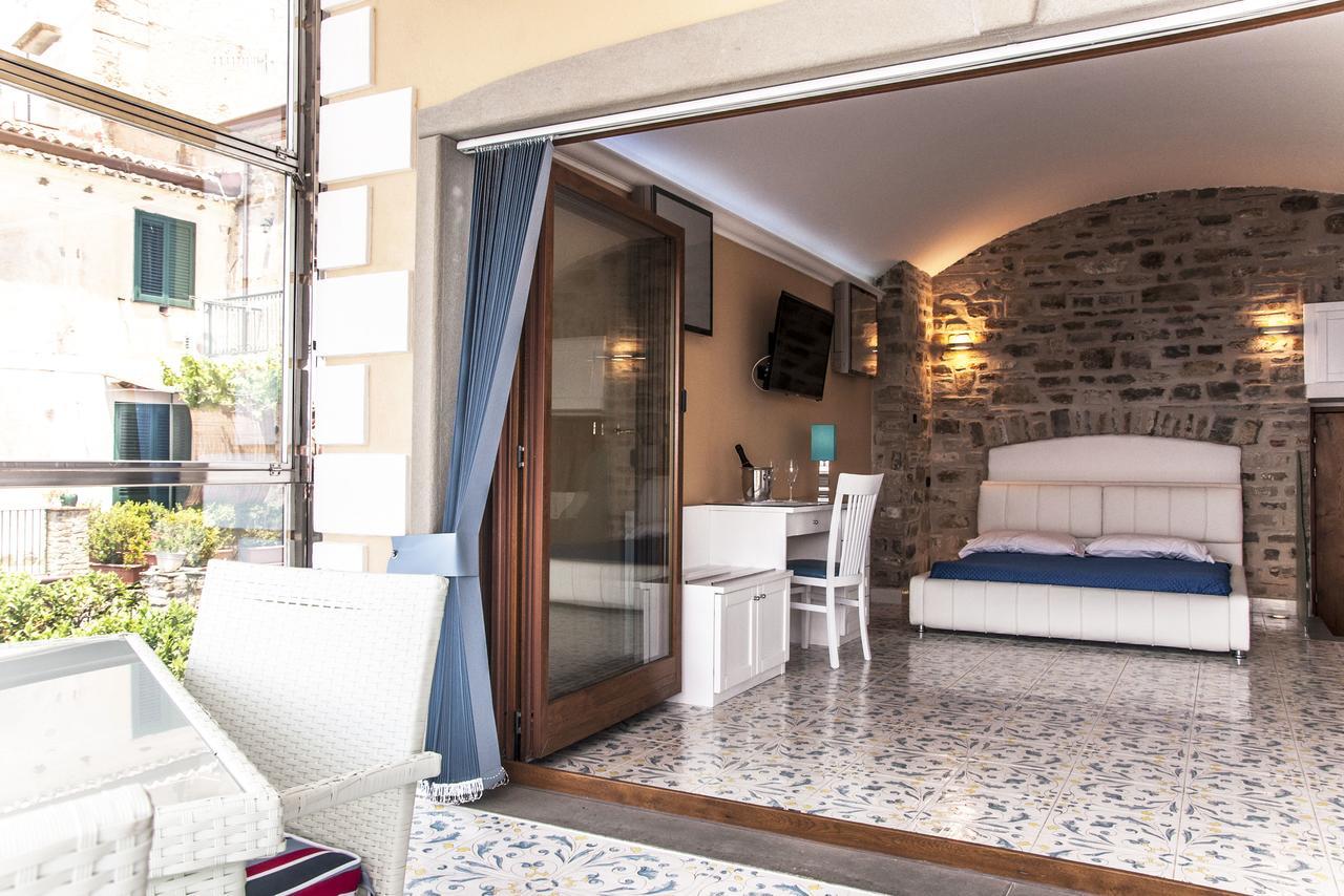 Residenza D'Epoca Tamara Lejlighedshotel Castellabate Eksteriør billede